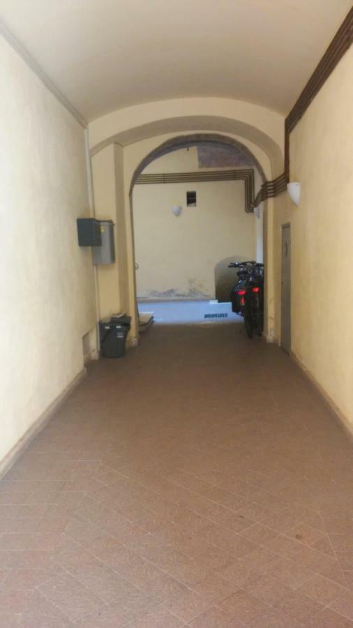 Via Roma Hotel Терни Екстериор снимка